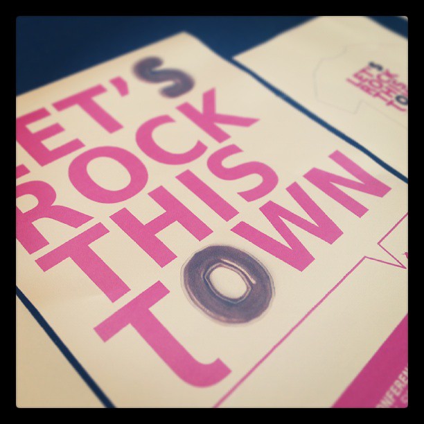 Hey ! Are you ready ? Let's Rock This Town #aminconf