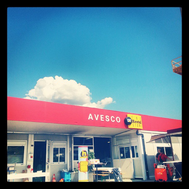 Avesco Rent #colors #rental #jobsite #CAT